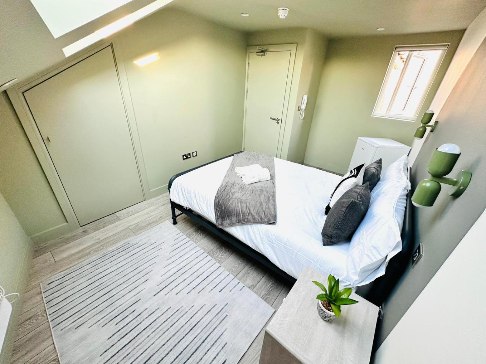 The Gray House - No 76 - Boutique Experience London